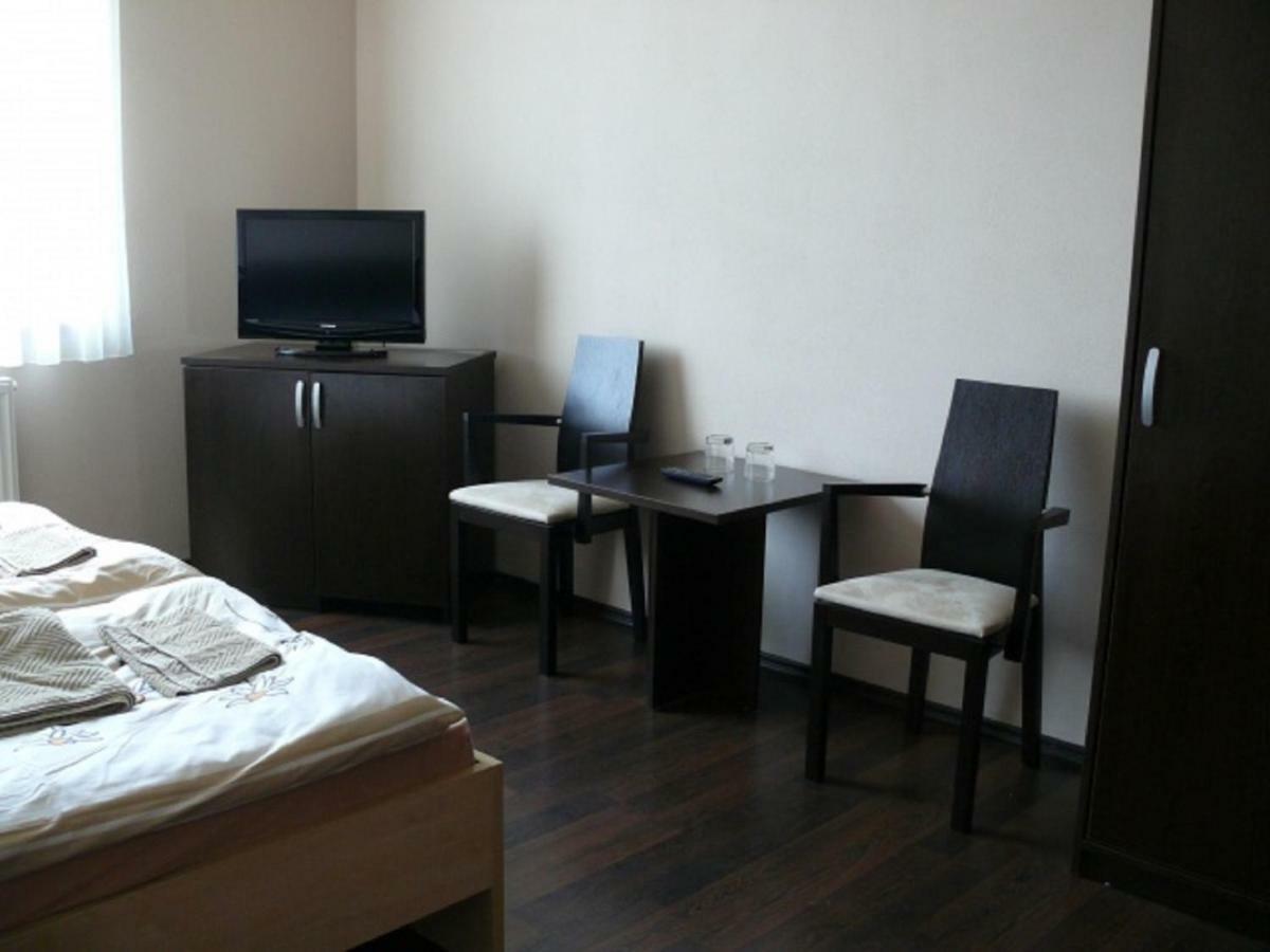 Aquasleep II Hotel Velky Meder Ngoại thất bức ảnh